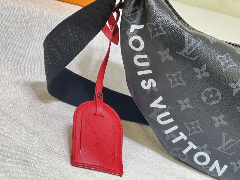 Louis Vuitton Hobo Bags